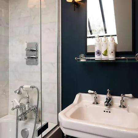 The Bottle & Glass Inn - Garden View - Room 1-3